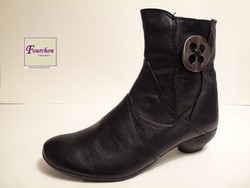 CHAUSSURES ELUE PAR NOUS HOUBLON