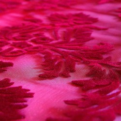 detail fushia