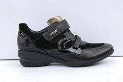 GEOX - Chaussure � velcro ADA