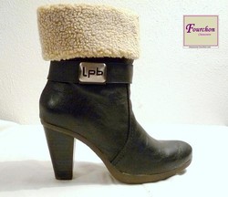 LOW BOOTS LES PETITES BOMBES DONIA
