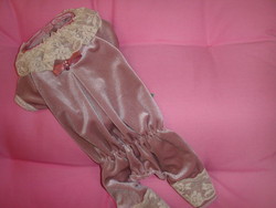 Bois de Rose et dentelle ancienne