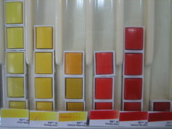 pr�sentation de couleurs en demi-godet