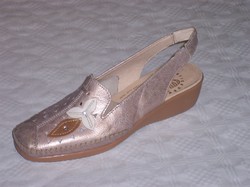 Mocassins beige fonc� talon ouvert compens�