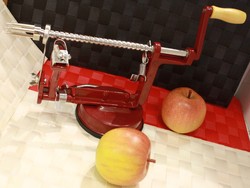 �pluche pomme - CUISINE ET ARTS DE LA TABLE - DU SOLEIL DANS MA MAISON
