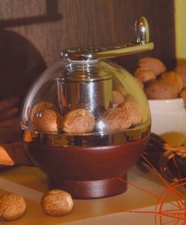 Moulins � muscade - LES MOULINS A POIVRE, SEL ET EPICES - LA MAISON LARONZE