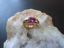 Tourmaline rose (1.15 carats) sur or bicolore