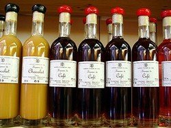 Les liqueurs et eaux de vie - Vins de Bourgogne - CADEAU GOURMAND