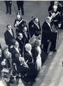 Le g�n�ral de Gaulle arrivant � l'Op�ra. 