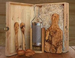 Bois d'olivier, lins, cotons, c�ramique et marbre - ARTS DE LA TABLE - OLIO E FARINA