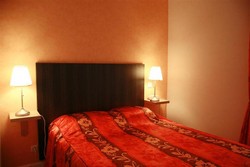 NOS CHAMBRES MODULABLES - LES CHAMBRES DE L'HOTEL L'OREE DES CHARMES - HOTEL L'OREE DES CHARMES