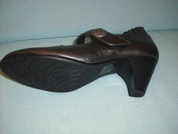 Collection chaussures hiver 20112012 037.jpg
