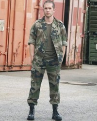 TENUE MILITAIRE F2 CAMOCE - Voir en grand