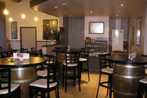 AUTOUR DU VIN