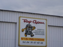 TOP GOM