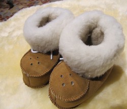 Chaussons en mouton pour b�b�s -  Articles en Peau de mouton : chaussons et semelle - La Petite Boutique