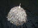 TWIRLING BATON : POMPOMS ARGENT - TWIRLING : POM POMS AMERICAINS ET TENUE - DANSE TWIRL - Twirling b�ton