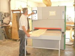 PONCEUSE A COMMANDES NUM�RIQUE