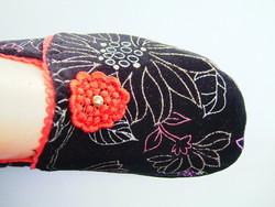 Chaussons d'interieur coreens : mod�le "Sakura"  - collection chaussons d interieur distribues par IX - BOUTIQUE ROSE PALE