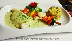 pav� de loup et son velout� de poireaux 15,90euro