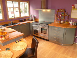 CUISINE FRENE LAQUE PLAN DE TRAVAIL EN BOIS