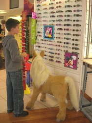 Un large choix de montures pour enfant -  - Bourgarel opticien - optic 2000