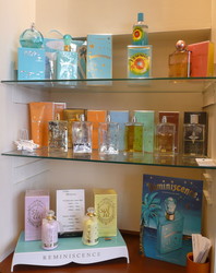 parfums reminiscence.JPG