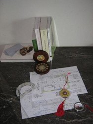 Des plans, une boussolle pour �tudier le feng shui
