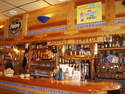 Les alcools du Bar Chez L�o � l'Alpe d'Huez