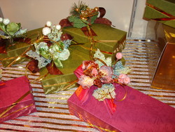 Composition de Cadeaux - Idees cadeaux et ballotins - LEONIDAS