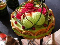 LE G�TEAU: PISTACHE - Envie de fleurs - Les Jardins de Saint Pierre