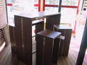 BAR EN FRENE OHT HUILE AVEC TABOURET OU BANC