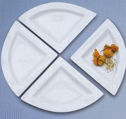 Assiette triangle New Wave