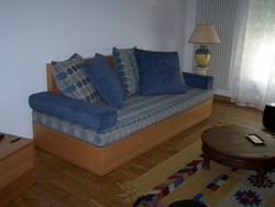 meuble contemporain  - Fabrication sur mesure - tapissier �b�niste  mercerie tissu