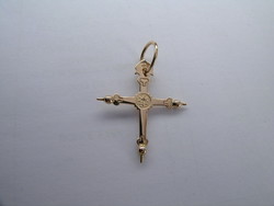 CROIX TRADITIONNELLE DE SAVOIE OU JEANNETTE OR 18K - BIJOUTERIE DELAVEST          