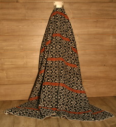 PLAID MOTIFS GEOMETRIQUES  - DE JADIS A DEMAIN