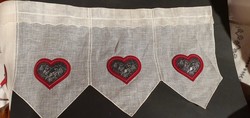 BRISE BISE LIN COEUR ROUGE ET GRIS EN FEUTRINE 37CM - Boutique Ct Campagne