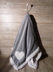 PLAID POLAIRE VELOURS COEUR 130X150 BICOLORE - DE JADIS A DEMAIN