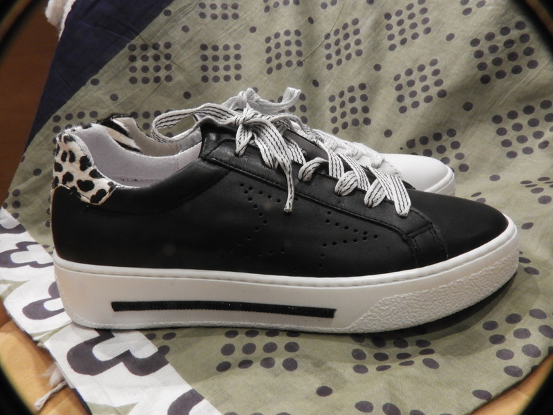 alpe sneakers