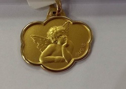 ANGE FRAPPE NUAGE OR JAUNE 18 CARATS - BIJOUTERIE DELAVEST          