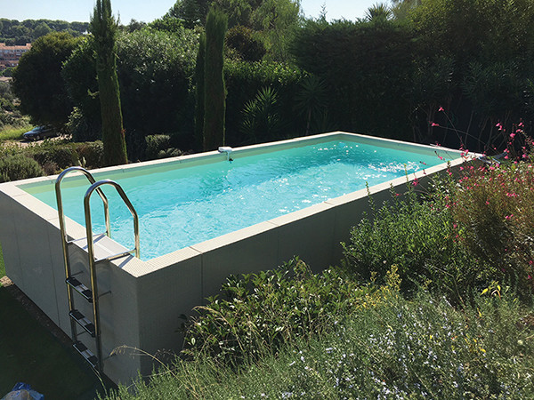 installation piscine luxe italienne laghetto diva hors sol habillage sans entretien alès près uzès - Voir en grand