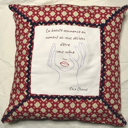 Coussin engag et engageant ! COCO - La Folie de la Comtesse