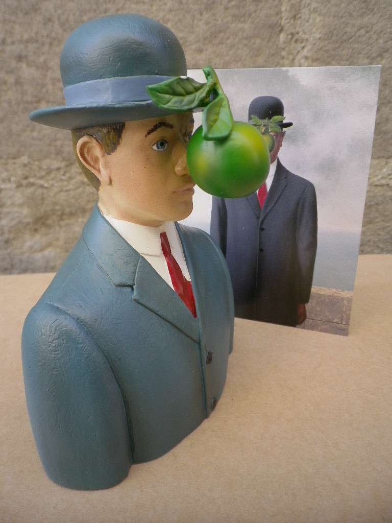 Magritte Le fils de l\'homme - MAG01 - Antan et Néo (3).JPG - Voir en grand