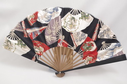 Grand éventail aux motifs traditionnels japonais - Comptoir du Japon