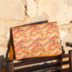 AUBANE 03 - SAC ORANGE POCHETTE AVEC BANDOULIERE - Maroquinerie Diot Sellier