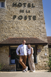 Restaurant Benjamin Linard - H�tel de la poste  - UNION DES COMMERCANTS, INDUSTRIELS et ARTISANS de POUILLY-EN-AUXOIS et SES ALENTOURS