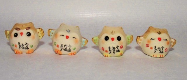 Petite chouette en porcelaine - Comptoir du Japon - Voir en grand