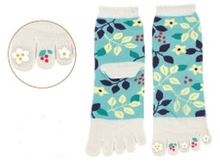 Chaussettes japonaises 5 orteils, imprimé beige fleur - Comptoir du Japon - Voir en grand