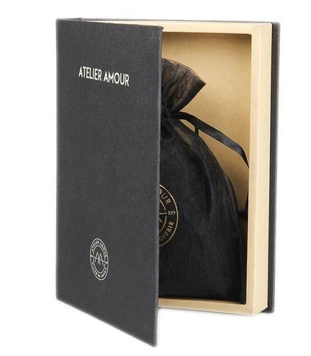 Atelier Amour coffret cadeau soutien-gorge triangle noir sans armatures nylon transparent sexy  - Voir en grand