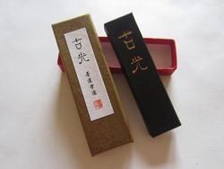 Bâtonnet d'encre pour calligraphie japonaise ou sumi-e - Comptoir du Japon