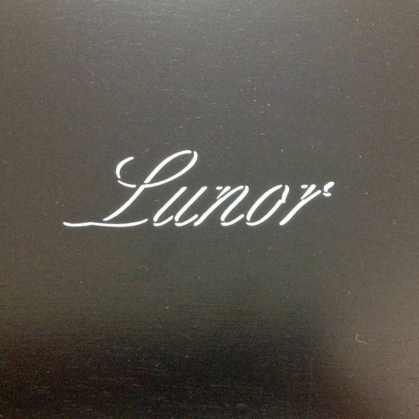 Lunor - Lunettes de Créateurs - Bruno Curtil Opticien - 0 380 302 306 - Voir en grand